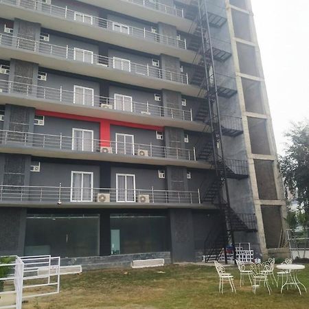 Hotel Aarkay Palace Badarpur Exterior photo